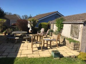 Glandraeth holiday bungalow rental West Wales garden